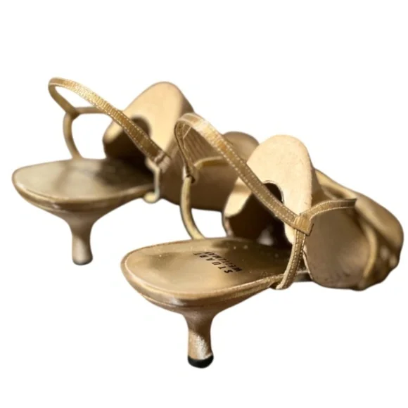 Stuart Weitzman Gold Strappy Kitten Heel Sandals - Picture 6 of 10